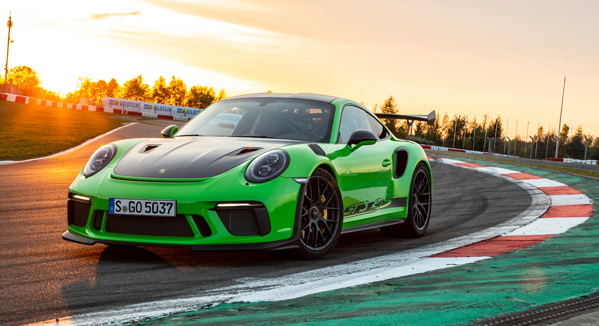 message-editor%2F1537210189785-porsche-911-gt3-rs.jpg