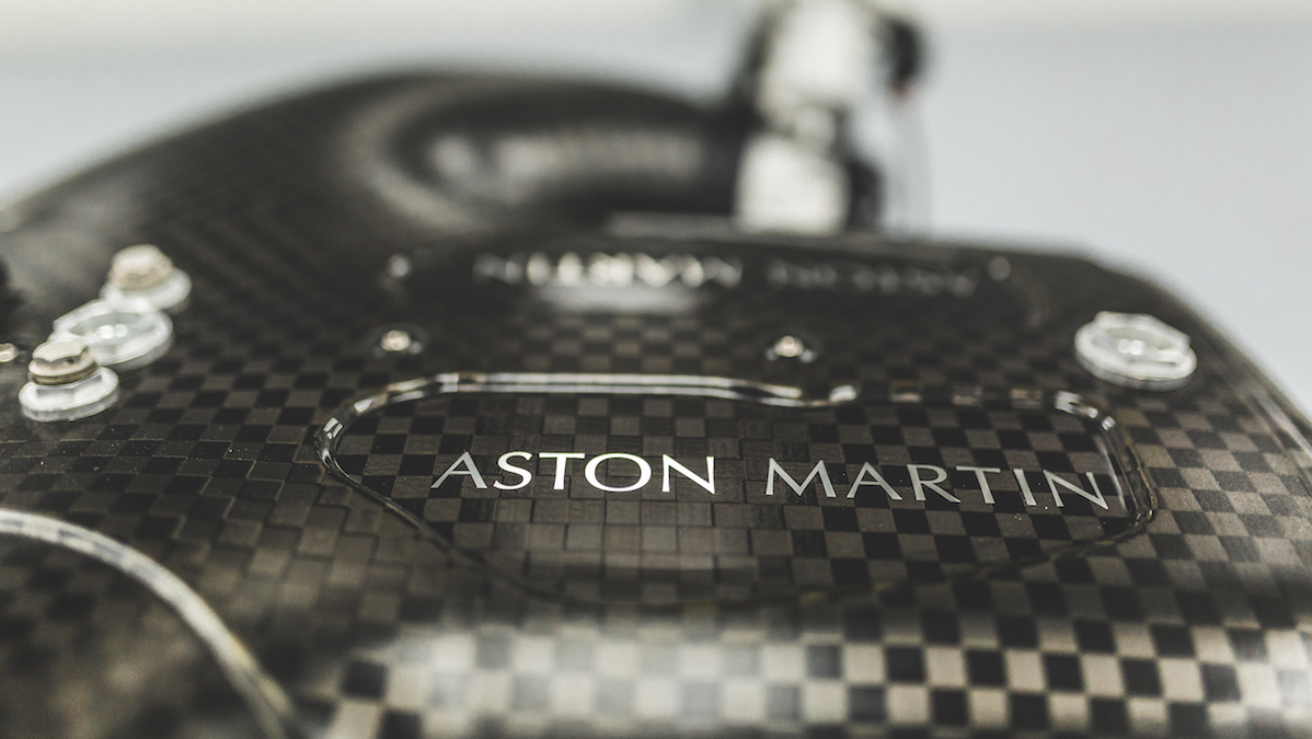 message-editor%2F1544560152530-astonmartinvalkyrieengine5.jpeg