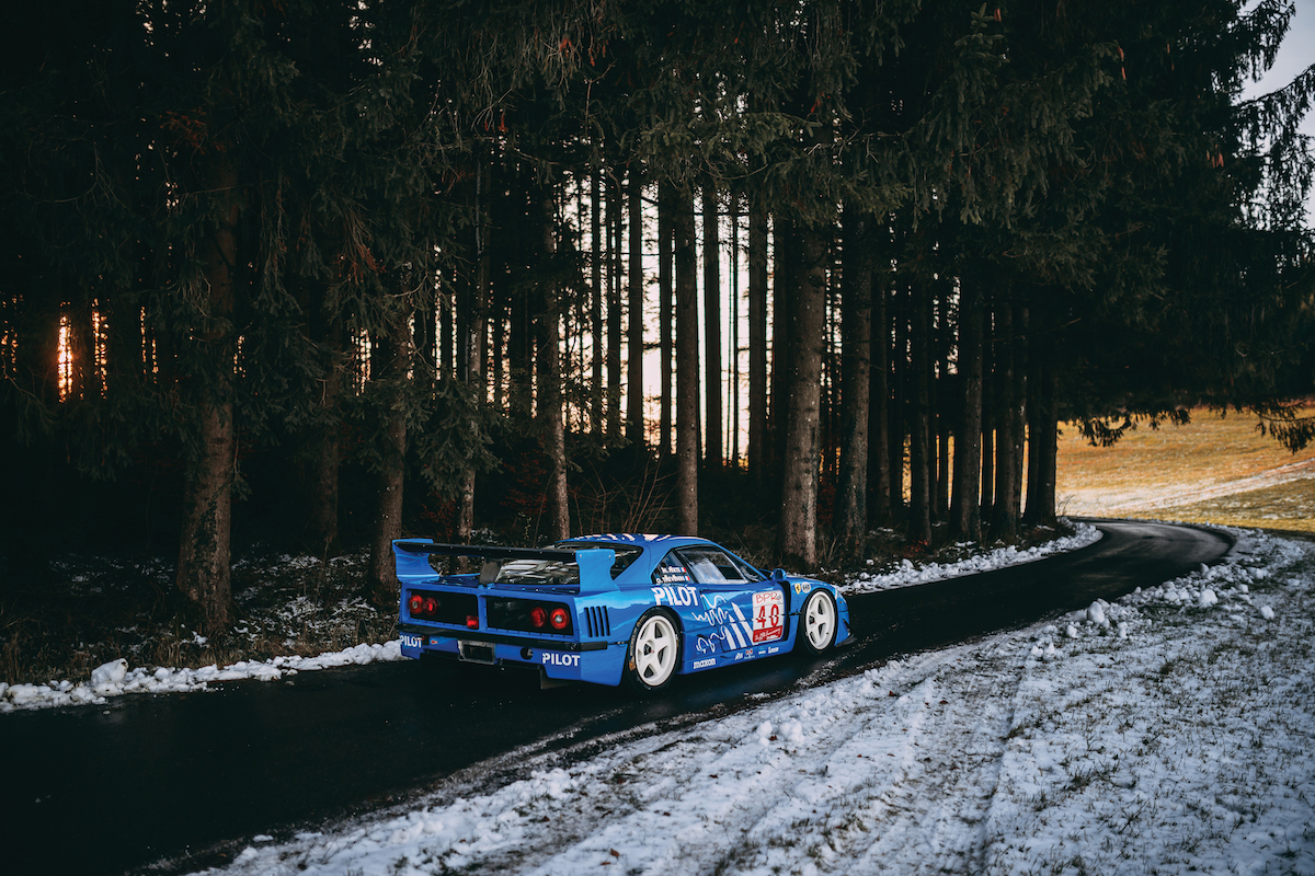 message-editor%2F1545430805077-1987-ferrari-f40-lm_2.jpg