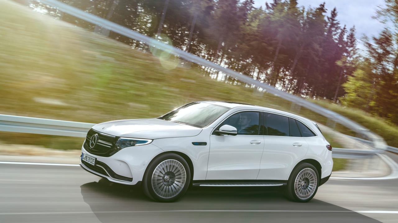 message-editor%2F1545838289917-03-mercedes-benz-vehicles-2019-eqc-400-4matic-amg-line-n-293-designo-diamond-white-bright-2560x1440-1280x720.jpg