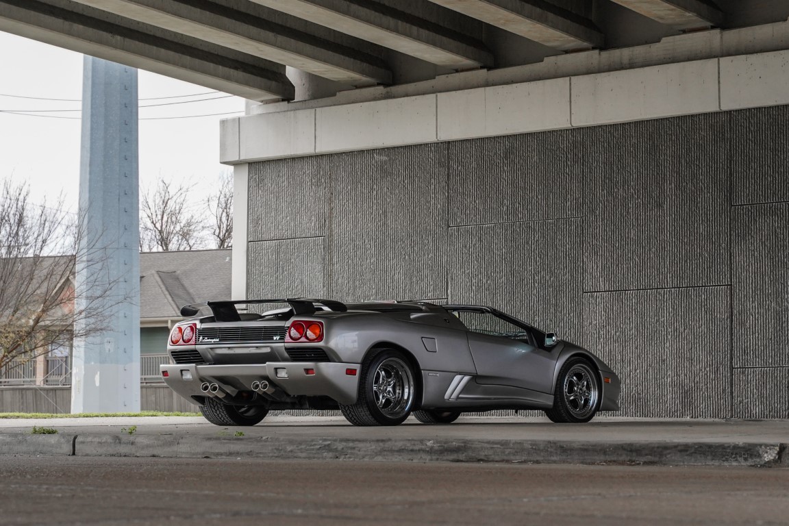 message-editor%2F1549061095593-1999_lamborghini_diablo_154818712408495d565edsc00097.jpg